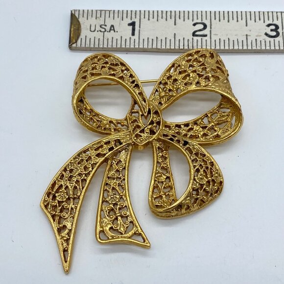 Vtg Large 3" Gold-Tone Filigree Bow Ribbon Brooch Statement Pin 1928 Jewelry Co - Picture 4 of 8
